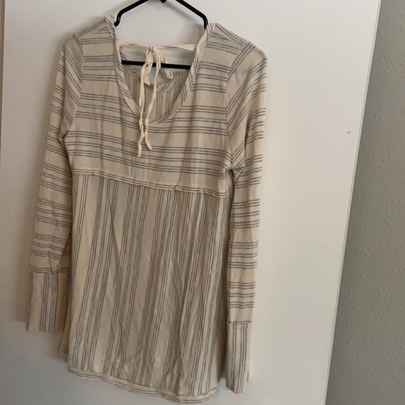 Blue striped top - Picture 2 of 3